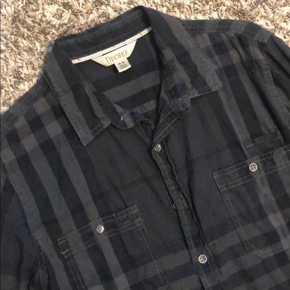 Men’s Button Down - Picture 2 of 2